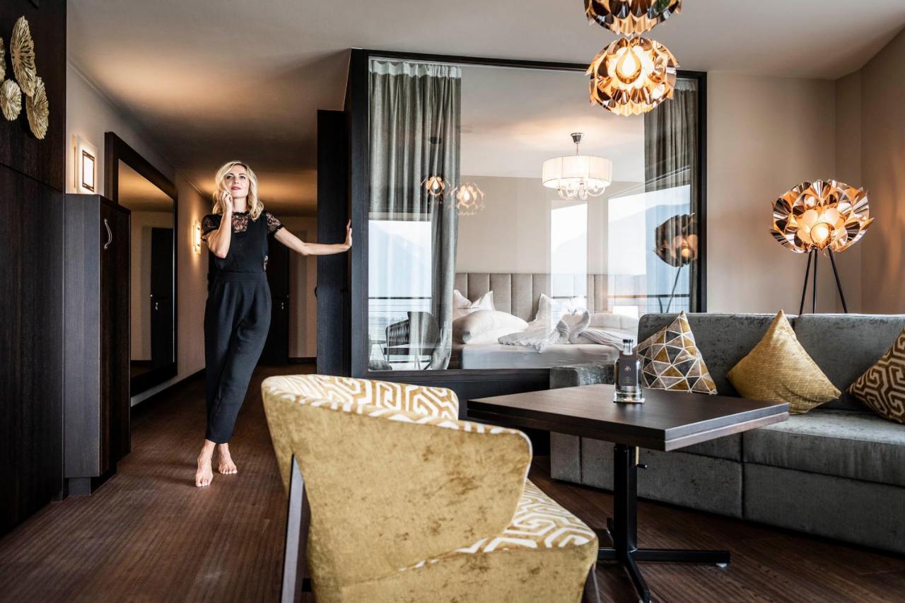 Prunner Luxury Suites - Adults Only Schenna Dış mekan fotoğraf